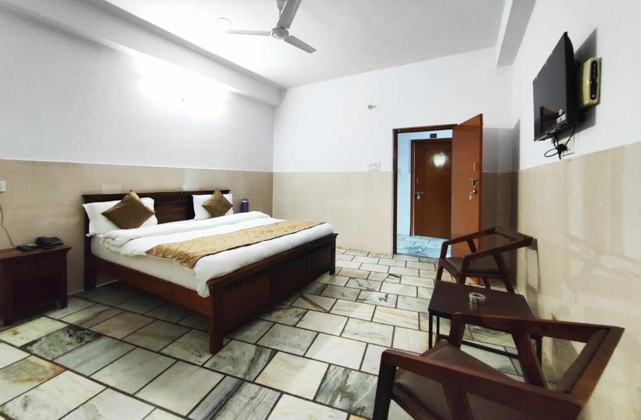 Vamoose Relax Inn Jodhpur  Bagian luar foto